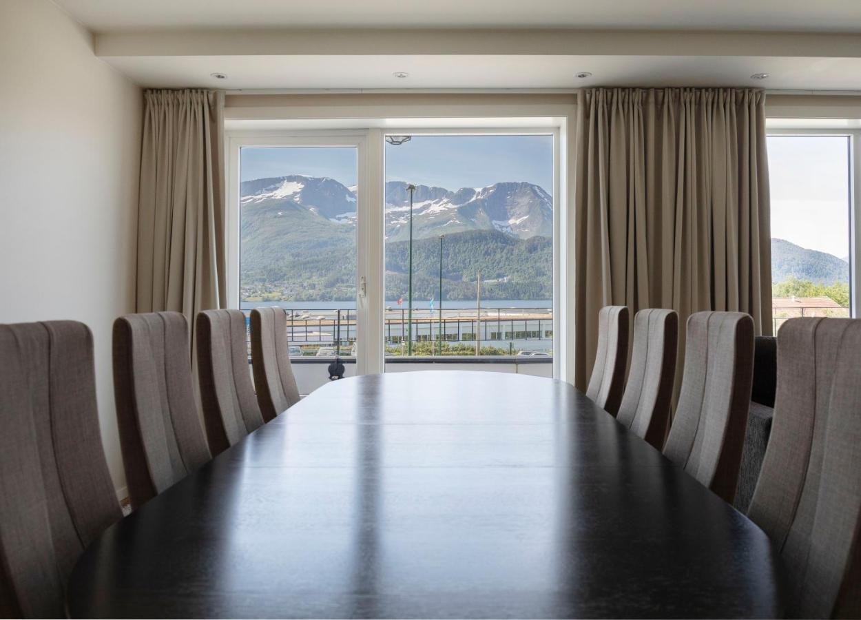 Aursnes Hotell Sykkylven Экстерьер фото