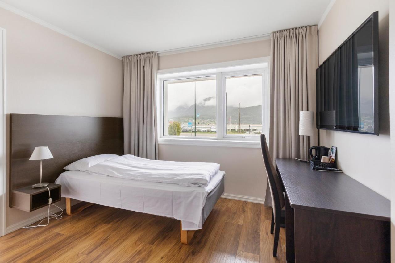 Aursnes Hotell Sykkylven Экстерьер фото